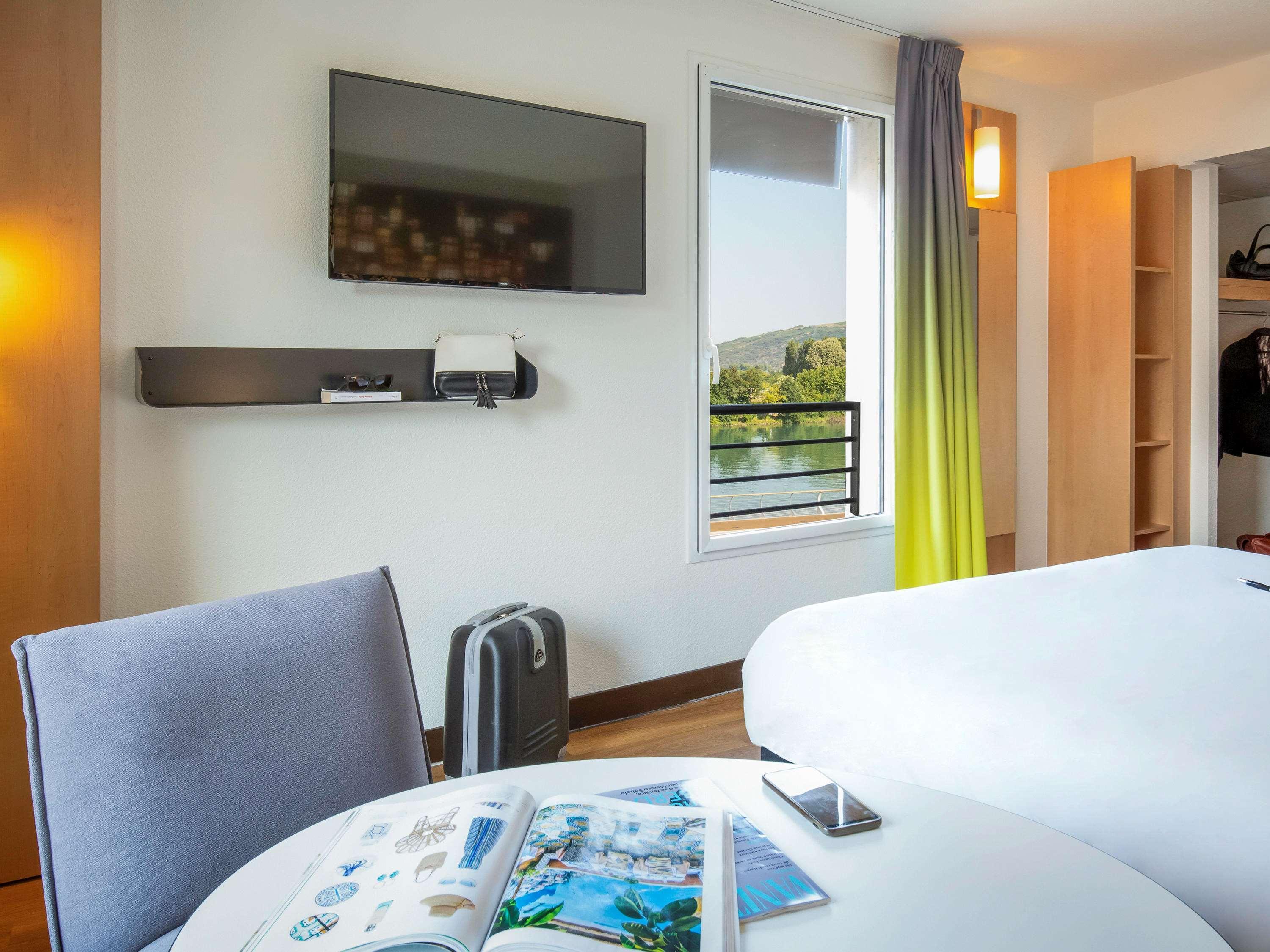 Ibis Lyon Sud Vienne Saint-Louis Hotel Exterior foto